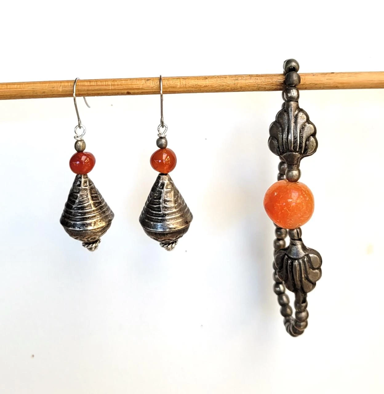 Een Berberse set armband en oorringen, tribale boho chic: cornalijn.. – photo 3